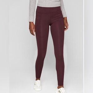 Athleta Metro High Rise Leggings Pants in Cassis Pockets Women’s size XS